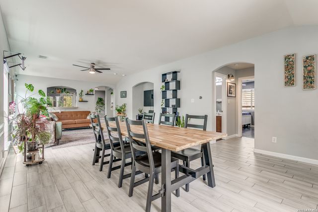 10810 Copper Pot, San Antonio, TX 78245