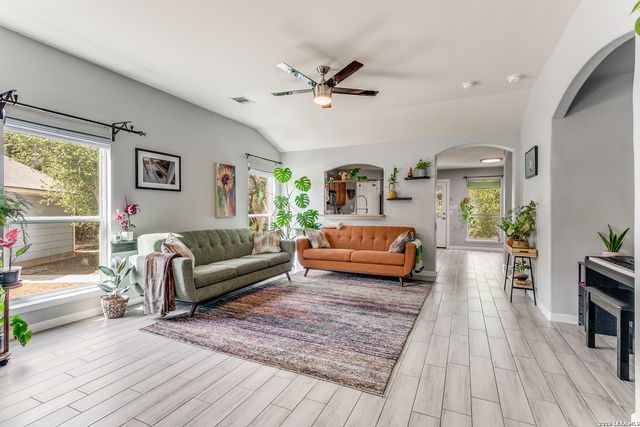 10810 Copper Pot, San Antonio, TX 78245