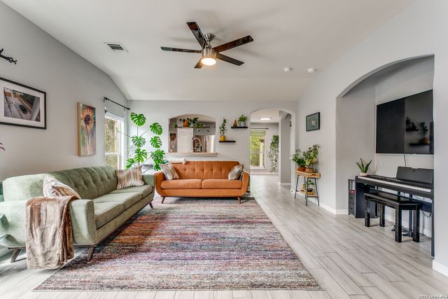 10810 Copper Pot, San Antonio, TX 78245