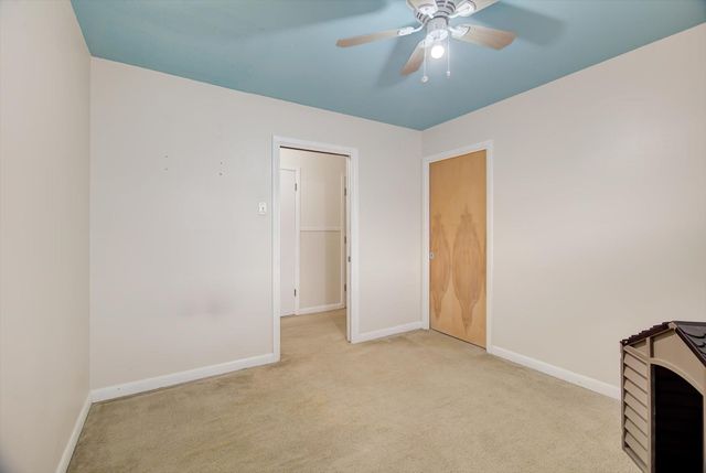 2000 E Fayle Street, Baytown, TX 77520