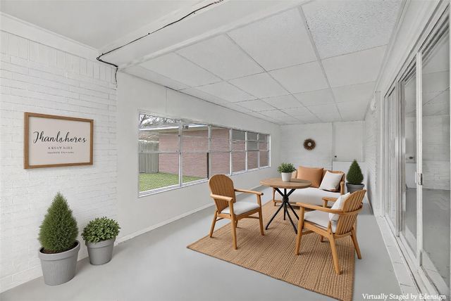 2000 E Fayle Street, Baytown, TX 77520