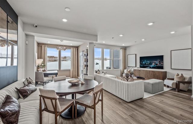 4050 Nottingham Circle, Clarkston, MI 48346