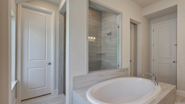 2923 Eagle Rise, San Antonio, TX 78245