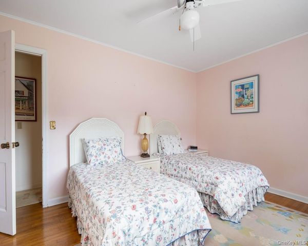 69 Oneck Road, Westhampton Beach, NY 11978