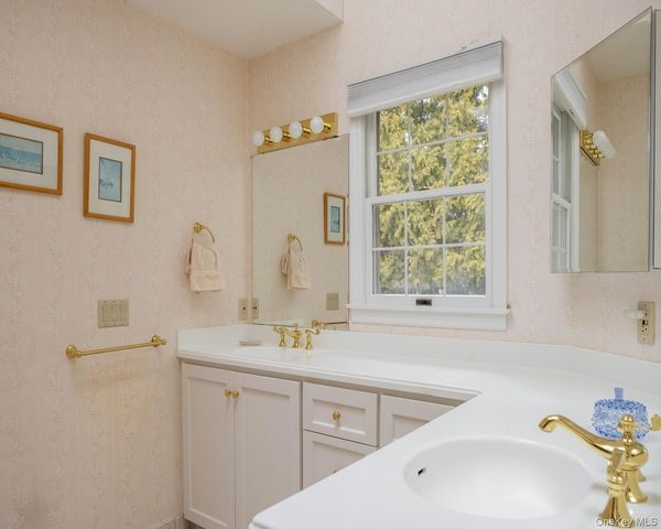 69 Oneck Road, Westhampton Beach, NY 11978