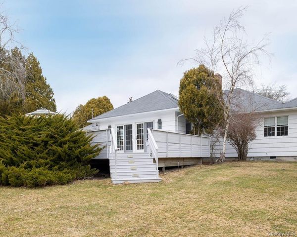 69 Oneck Road, Westhampton Beach, NY 11978