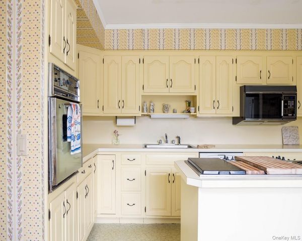 69 Oneck Road, Westhampton Beach, NY 11978