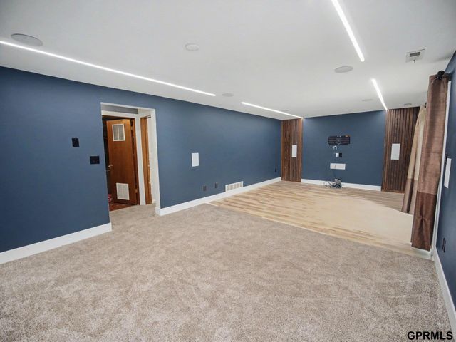 3840 Blackberry Circle, Lincoln, NE 68516