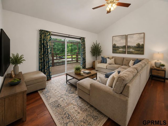 3840 Blackberry Circle, Lincoln, NE 68516