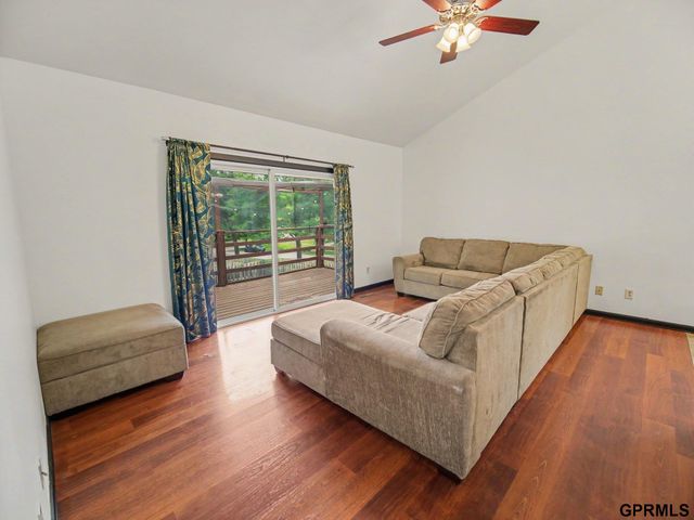 3840 Blackberry Circle, Lincoln, NE 68516
