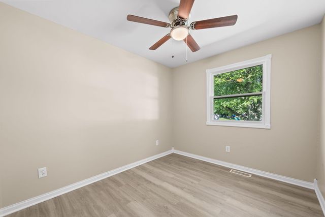 504 Robyn Road, Valparaiso, IN 46385