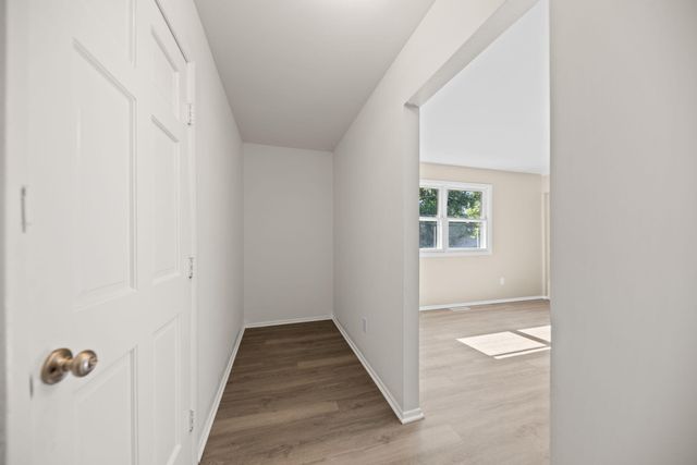 504 Robyn Road, Valparaiso, IN 46385
