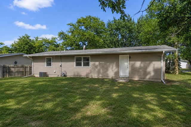 504 Robyn Road, Valparaiso, IN 46385