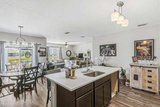 2213 Mccormack Way, Melbourne, FL 32935