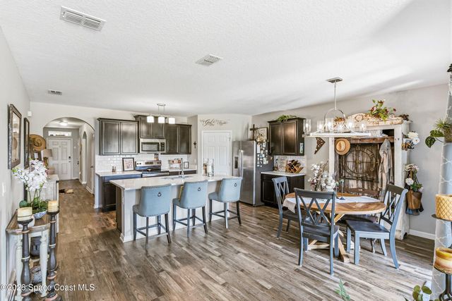 2213 Mccormack Way, Melbourne, FL 32935