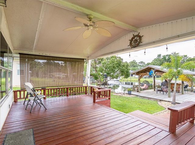 1639 YELLOW BRICK ROAD, Astor, FL 32102