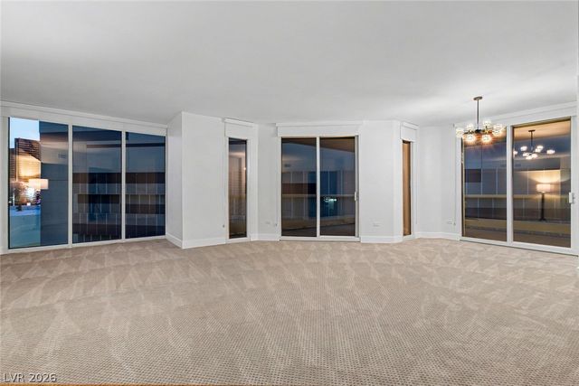 2877 Paradise Road 906, Las Vegas, NV 89109