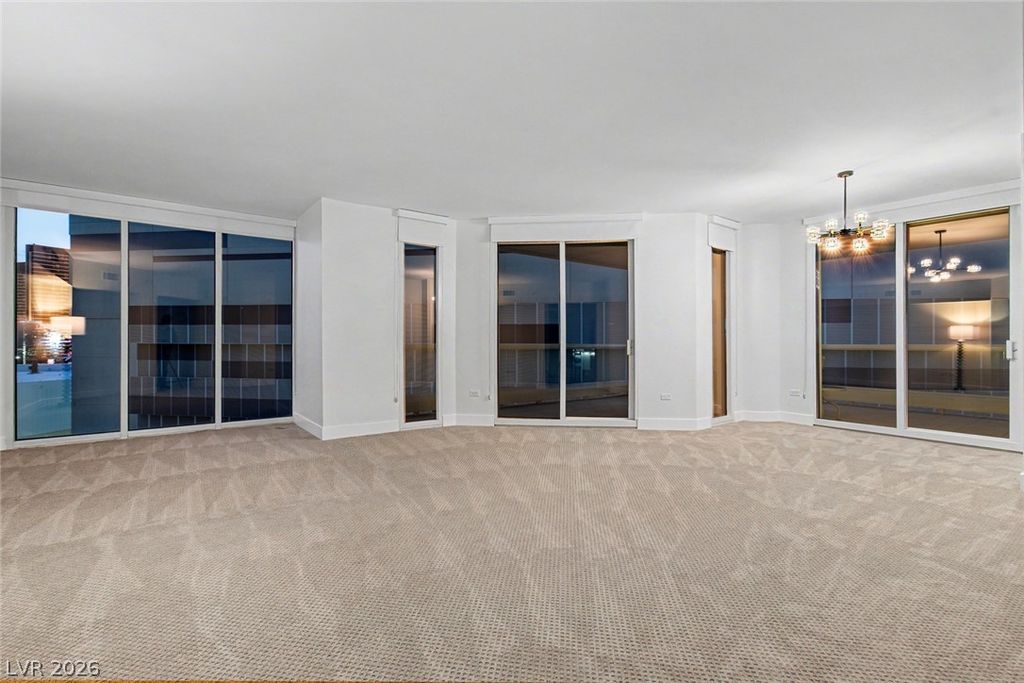 2877 Paradise Road 906, Las Vegas, NV 89109 — photo 4