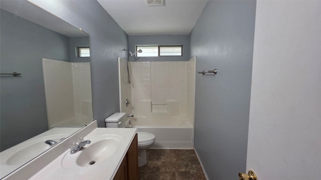 5820 Show Master Lane, Fort Worth, TX 76179