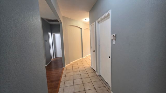 5820 Show Master Lane, Fort Worth, TX 76179