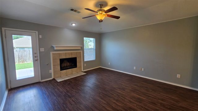 5820 Show Master Lane, Fort Worth, TX 76179