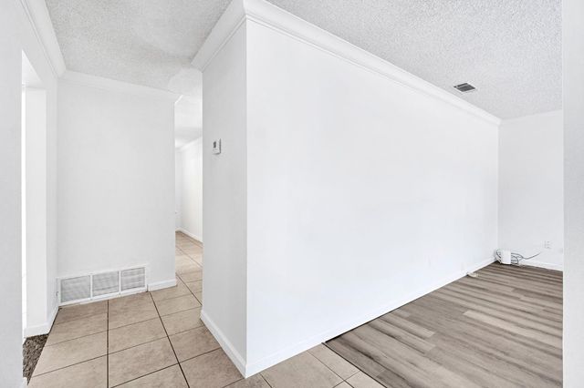 4897 E Platt Avenue, Fresno, CA 93727