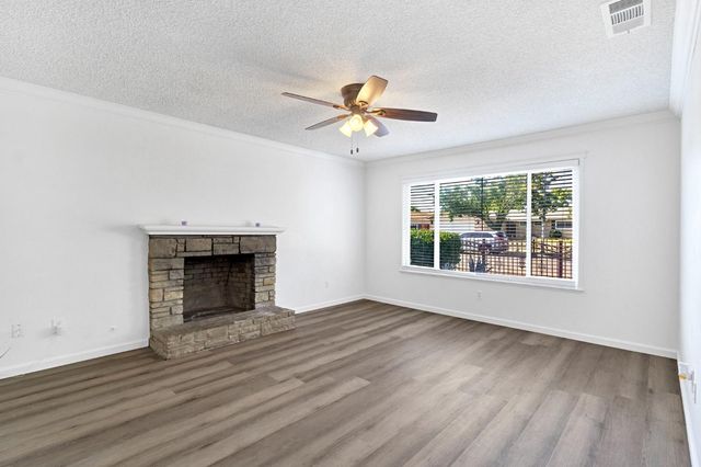 4897 E Platt Avenue, Fresno, CA 93727