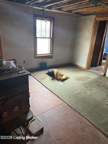 1435 Knob Creek Rd, Shepherdsville, KY 40165