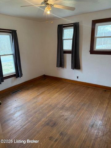 1435 Knob Creek Rd, Shepherdsville, KY 40165