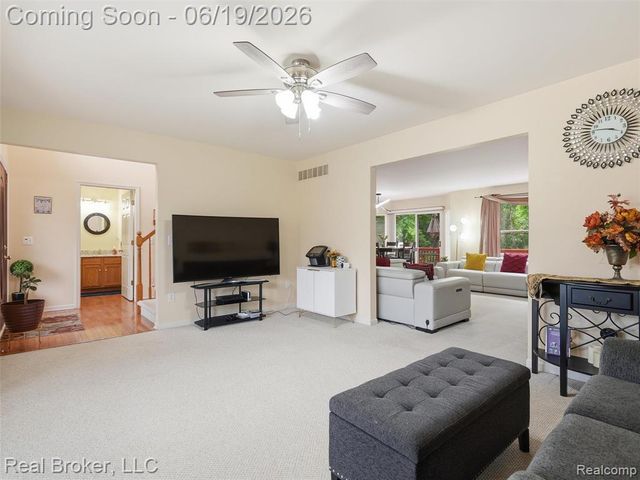 6729 Eckerman Drive, Troy, MI 48085