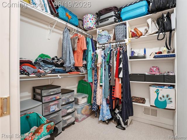 6729 Eckerman Drive, Troy, MI 48085