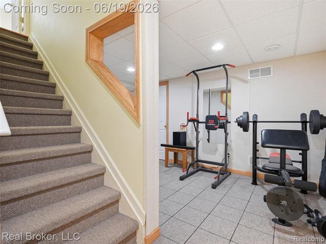 6729 Eckerman Drive, Troy, MI 48085
