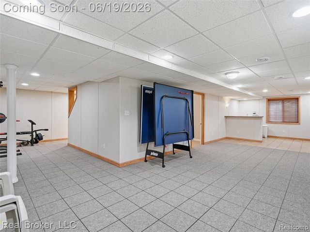 6729 Eckerman Drive, Troy, MI 48085