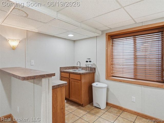 6729 Eckerman Drive, Troy, MI 48085