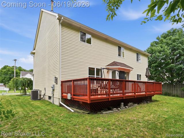 6729 Eckerman Drive, Troy, MI 48085