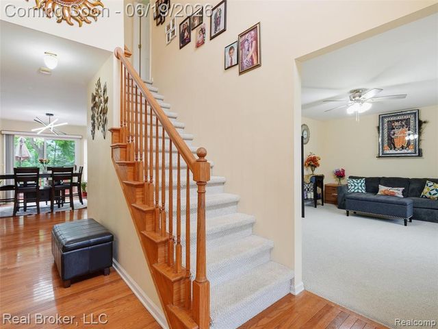 6729 Eckerman Drive, Troy, MI 48085