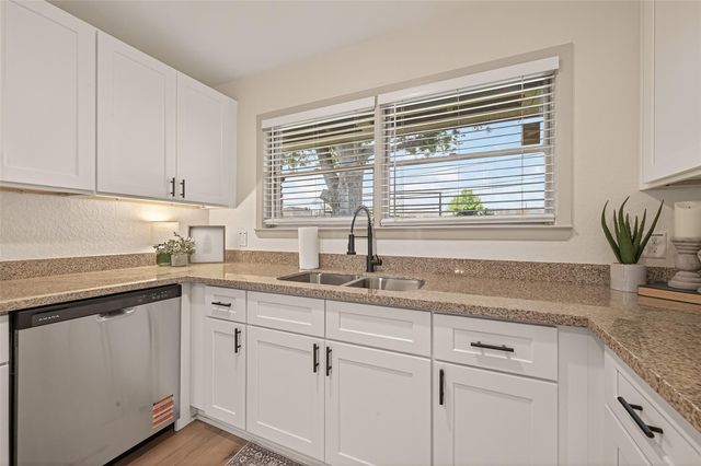 1312 Leneva Lane, Pasadena, TX 77502