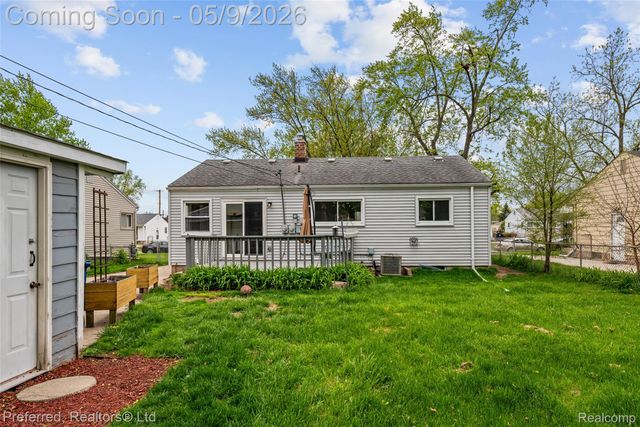 31536 Hazelwood Street, Westland, MI 48186