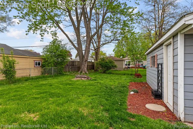 31536 Hazelwood Street, Westland, MI 48186