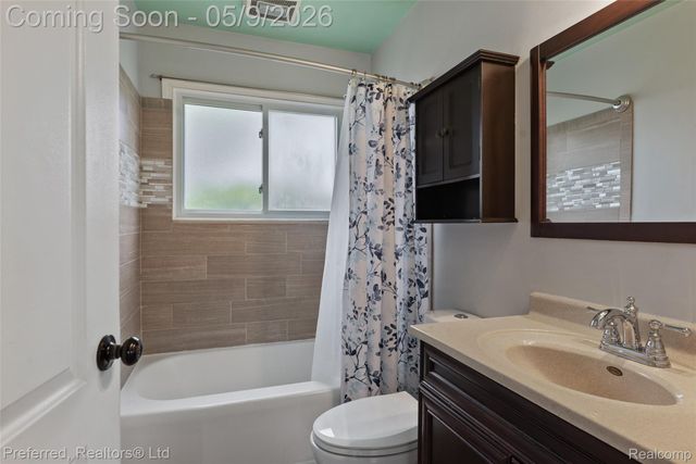 31536 Hazelwood Street, Westland, MI 48186
