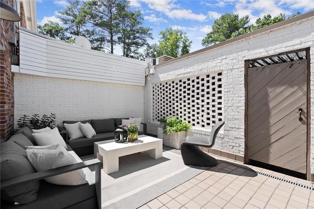 1603 Executive Park NE Lane, Atlanta, GA 30329