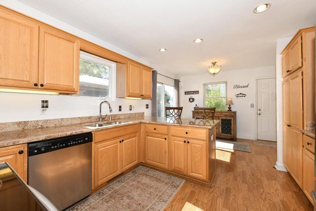 2819 Frontier DRIVE, Racine, WI 53404