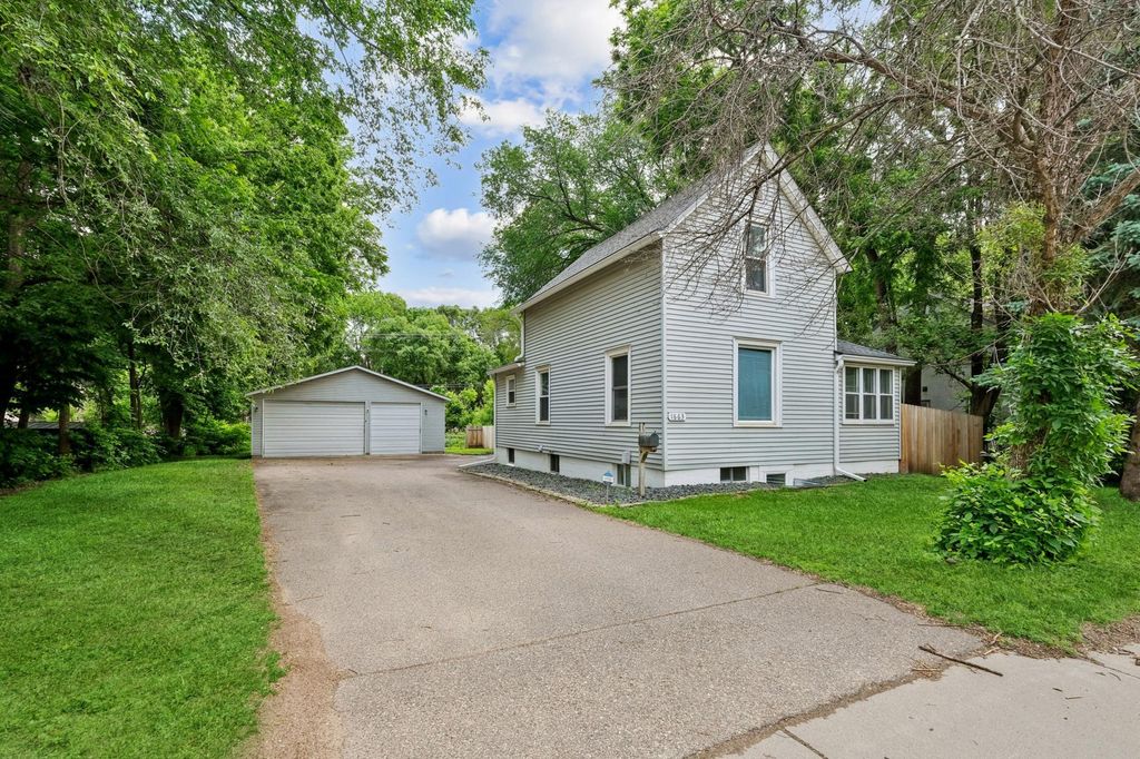 1663 Concord Street S, South Saint Paul, MN 55075