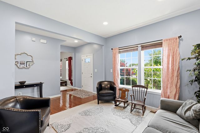 5825 Somerset Boulevard E, Bargersville, IN 46106