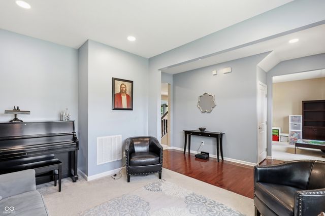 5825 Somerset Boulevard E, Bargersville, IN 46106