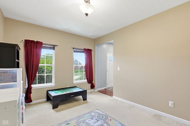 5825 Somerset Boulevard E, Bargersville, IN 46106