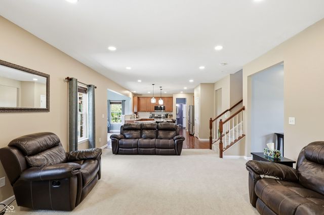 5825 Somerset Boulevard E, Bargersville, IN 46106