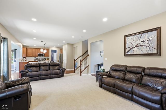 5825 Somerset Boulevard E, Bargersville, IN 46106