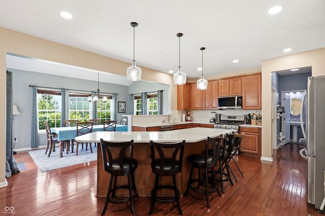 5825 Somerset Boulevard E, Bargersville, IN 46106