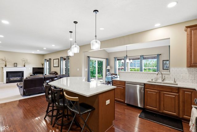 5825 Somerset Boulevard E, Bargersville, IN 46106